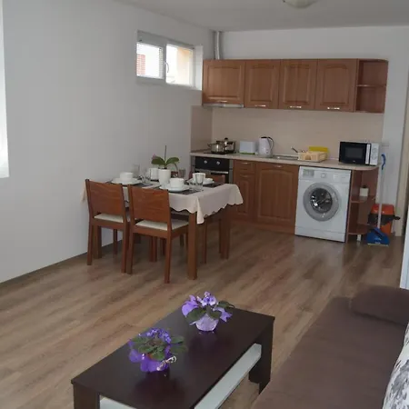 Divela 3 Apartment *