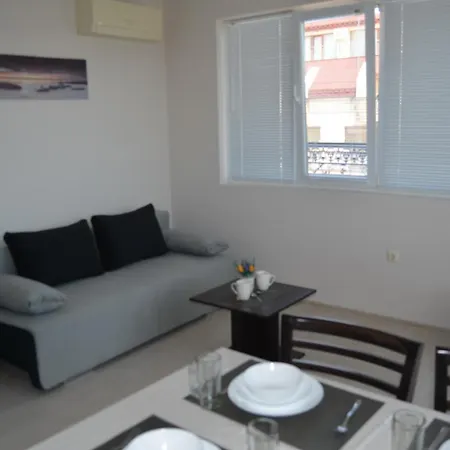 Apartment Divela 3