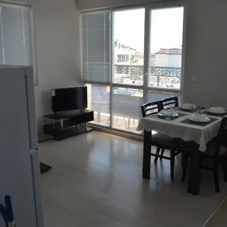 Divela 3 Apartment *