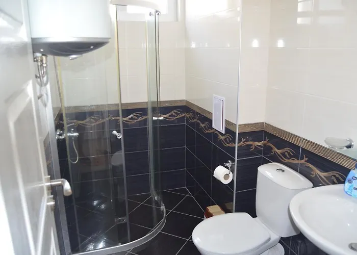 Apartment Divela 3 *